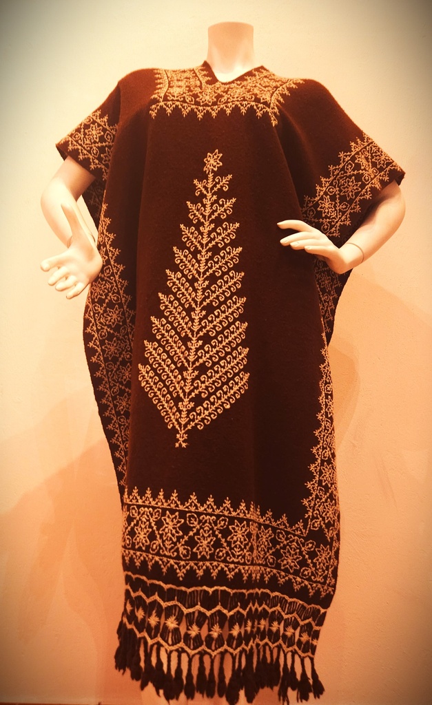 TOMICOTON CAFÉ CON BORDADO BEIGE