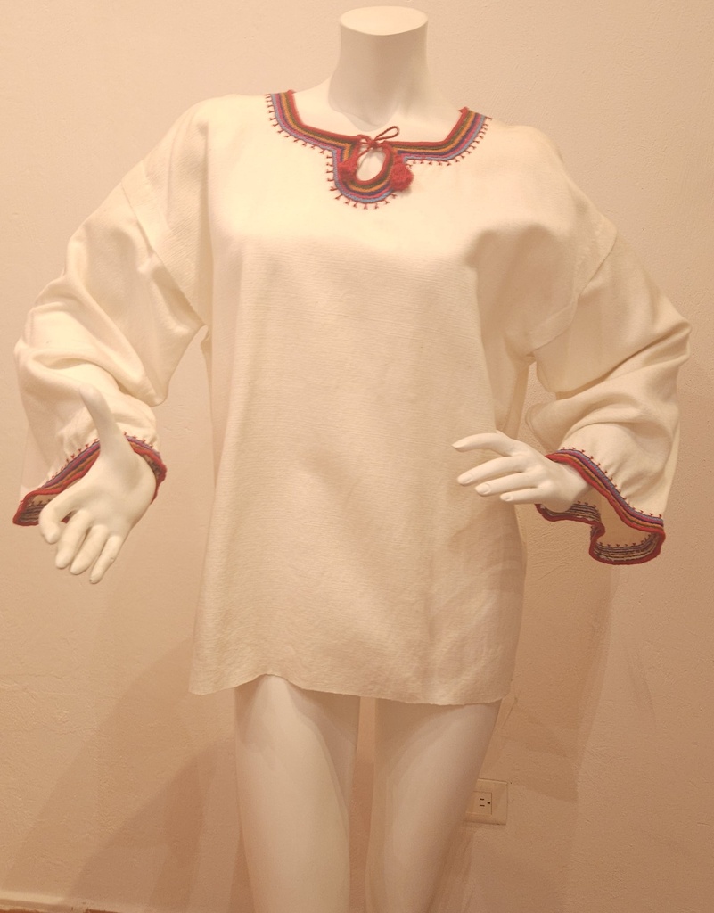BLUSA DE TELAR CON MANGAS