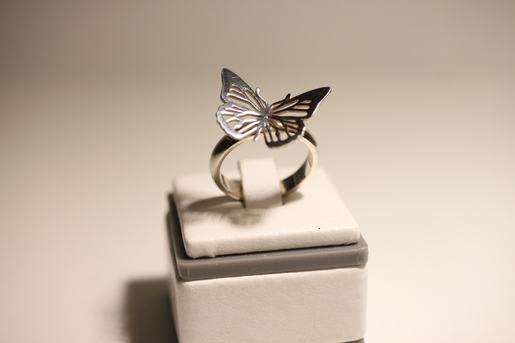 ANILLO MARIPOSA